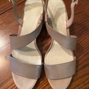 Cole Haan wedge size 7b